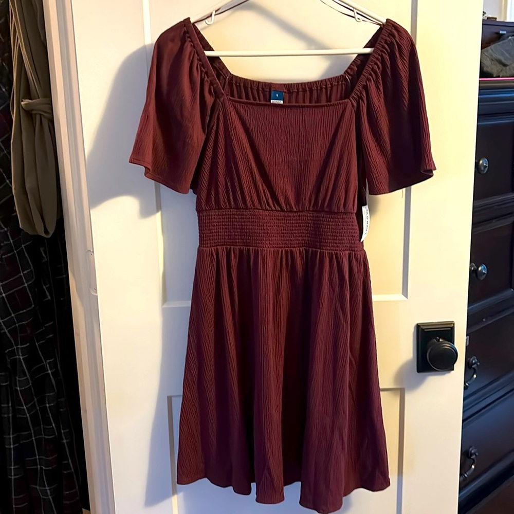Maroon Flowy Cinch Short Sleeved Dress Size Small from Old Navy